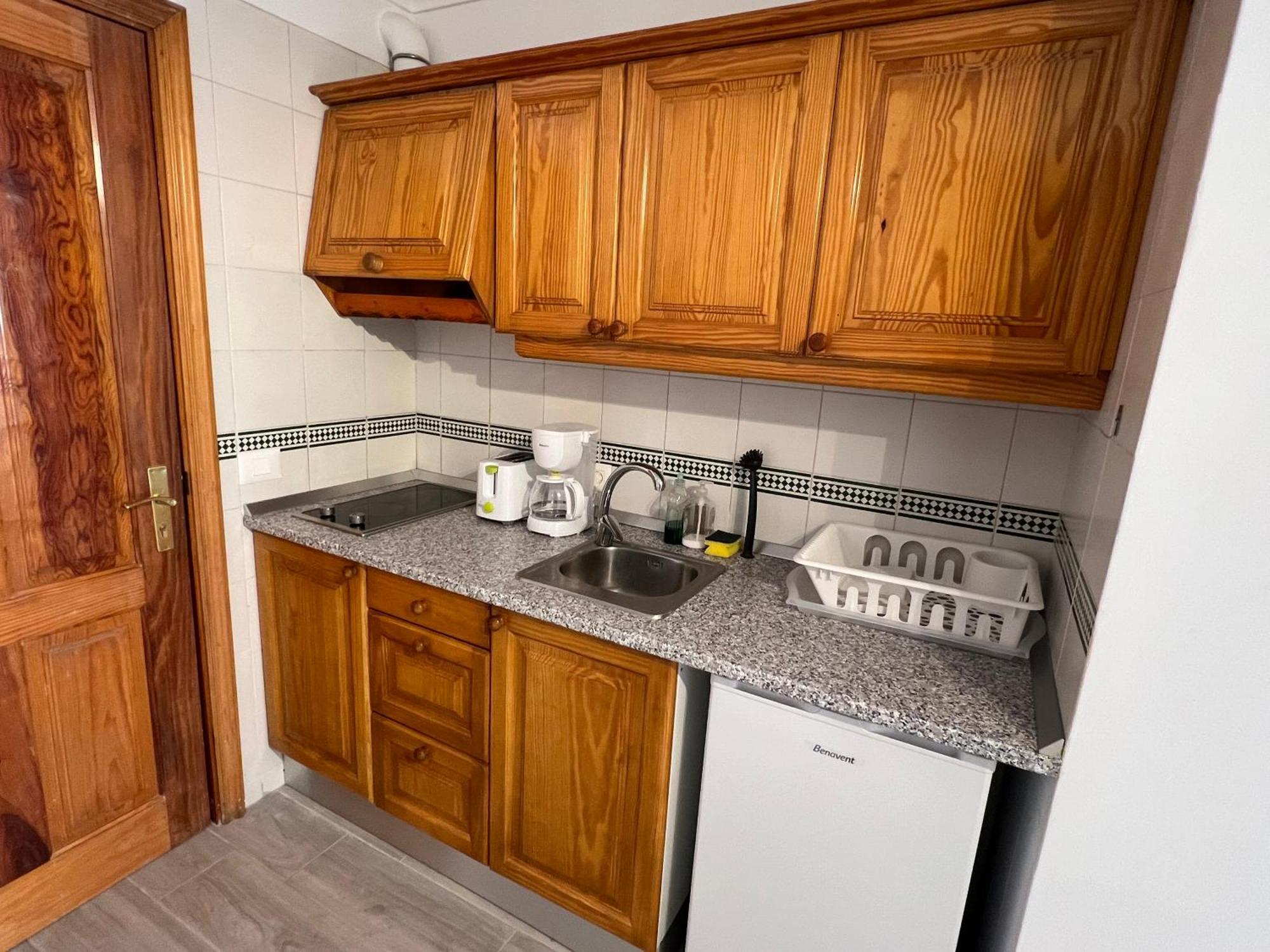 Air Conditioning, Private Parking And Fully Equipped Kitchen In Hotel Room In Golf Del Sur, Tenerife San Miguel de Abona Esterno foto